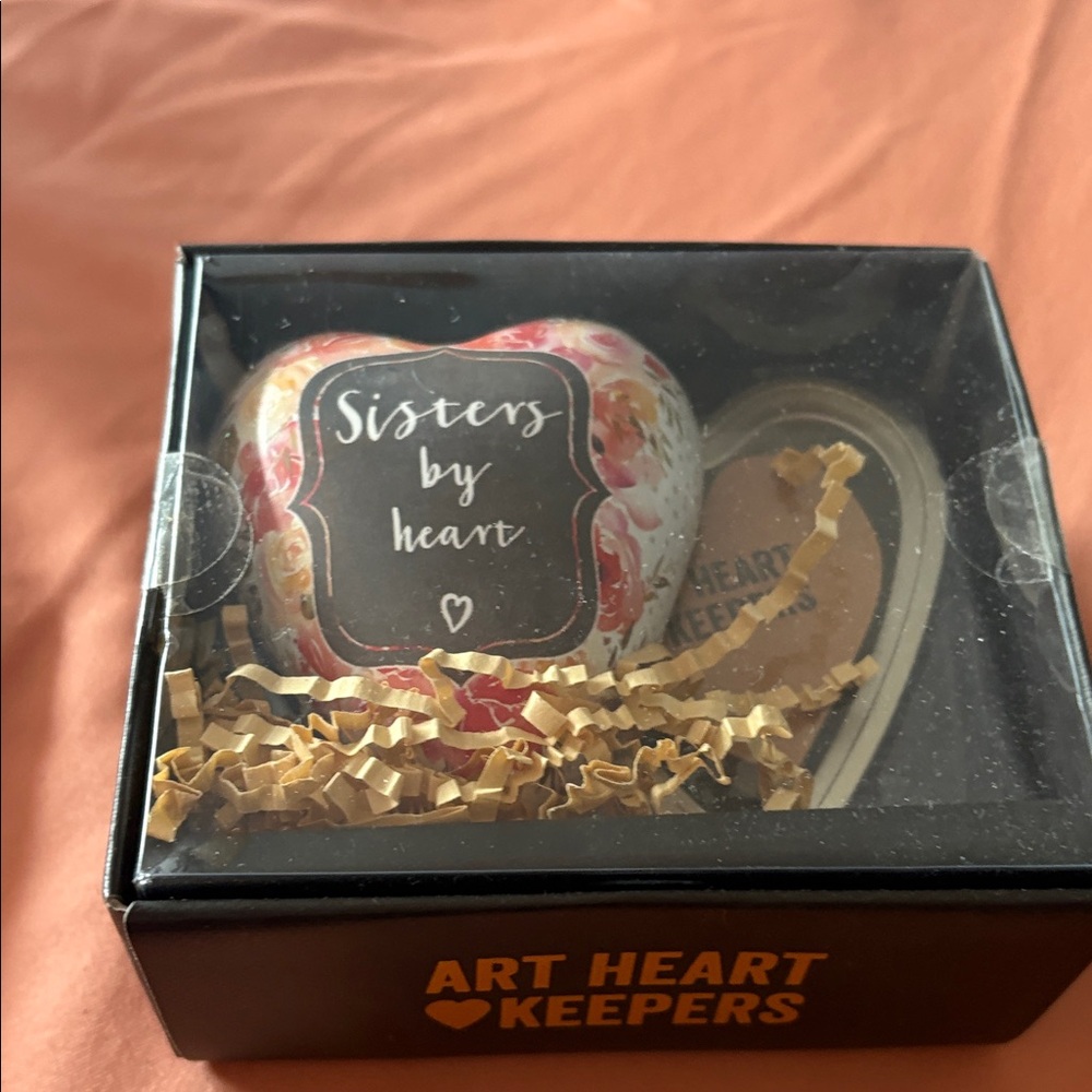 Demdaco Art Heart Keepers Jewelry Organizer - Red and Gold